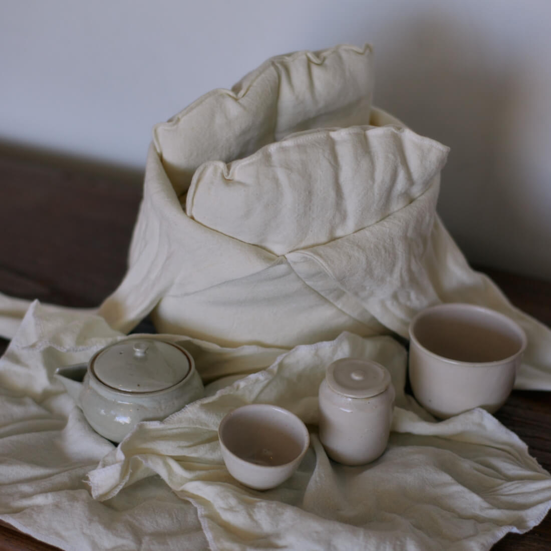 陶芸家、ふとん職人とつくった茶箱