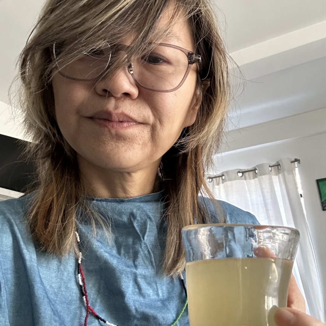 搾ったレモン汁にメイプルシロップを